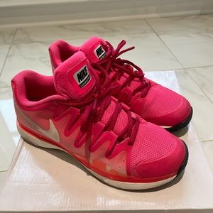 New Nike Pink Work Out